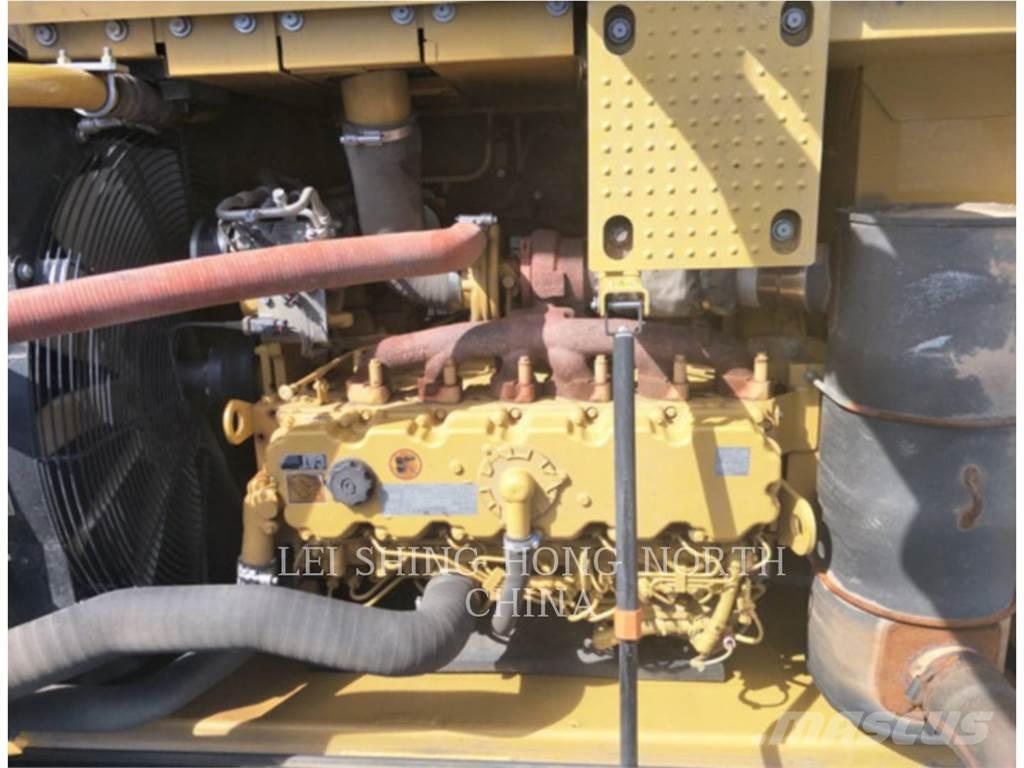 CAT 326D2L Crawler excavators