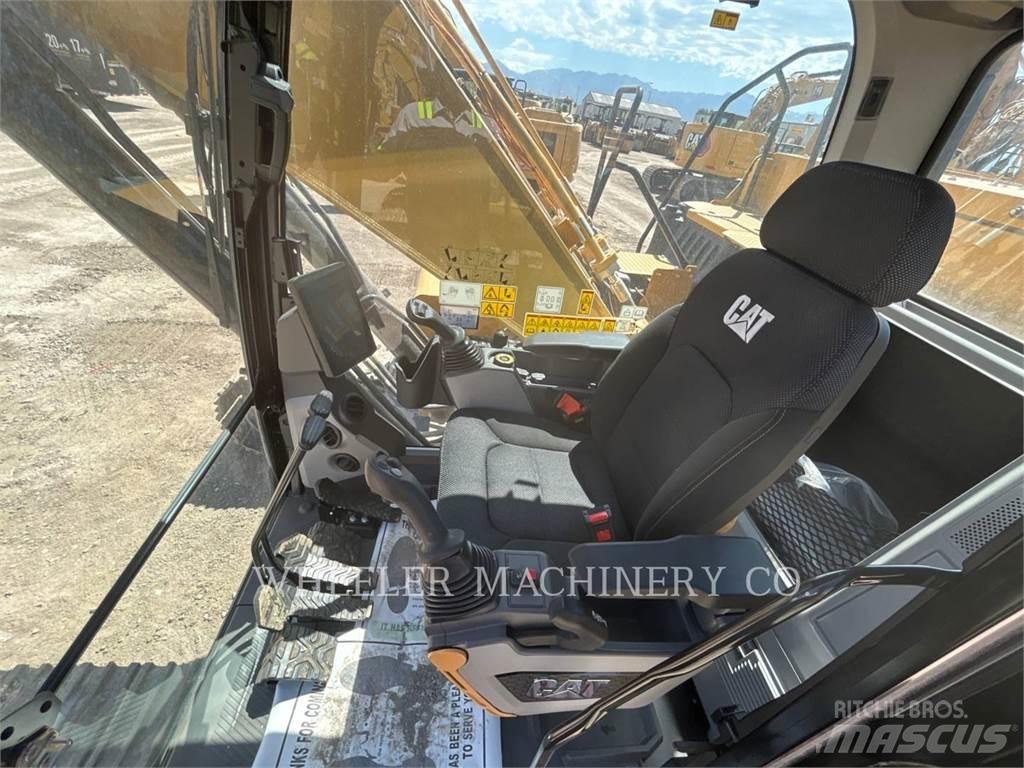 CAT 330 Crawler excavators