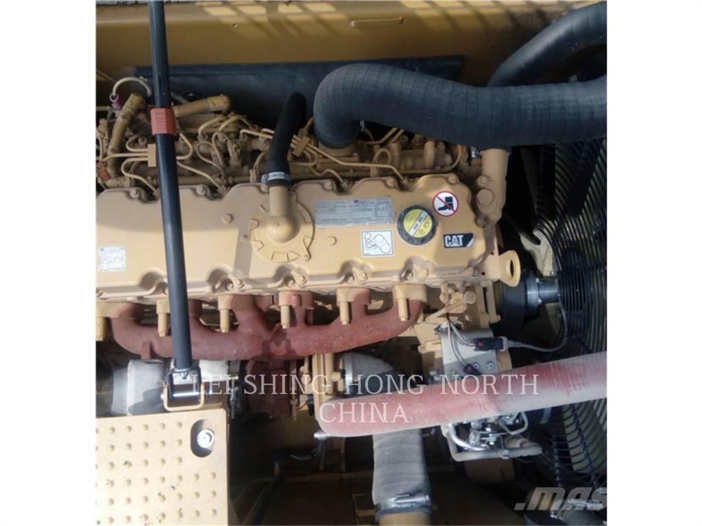 CAT 330D2L Crawler excavators