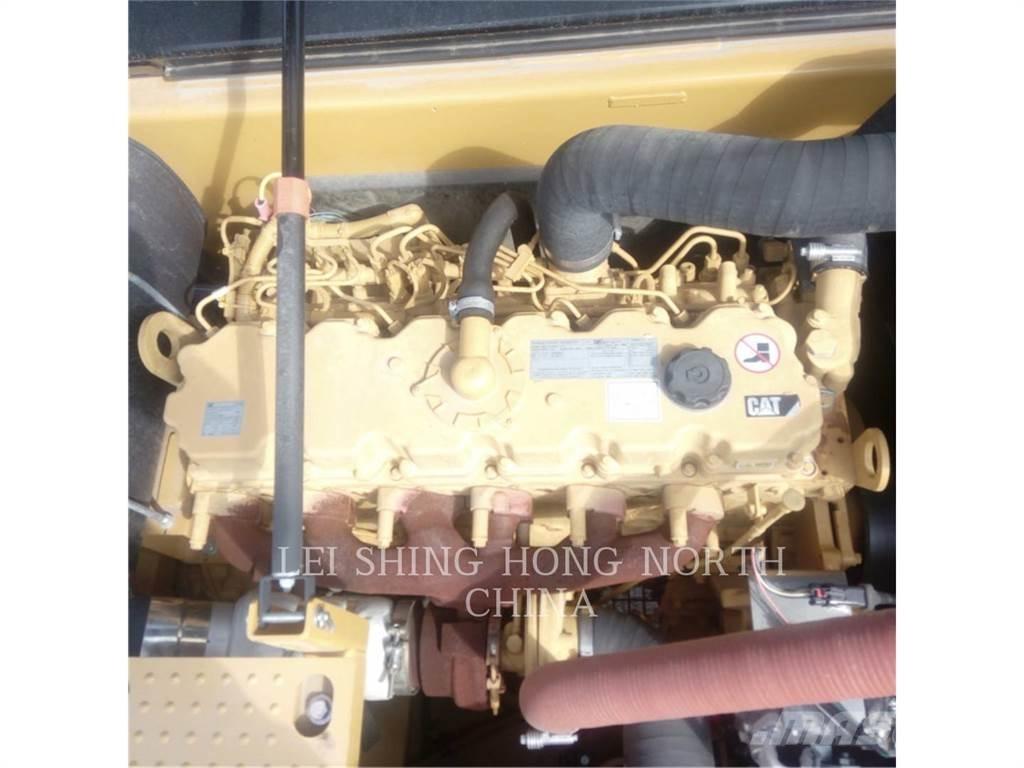 CAT 330D2L Crawler excavators