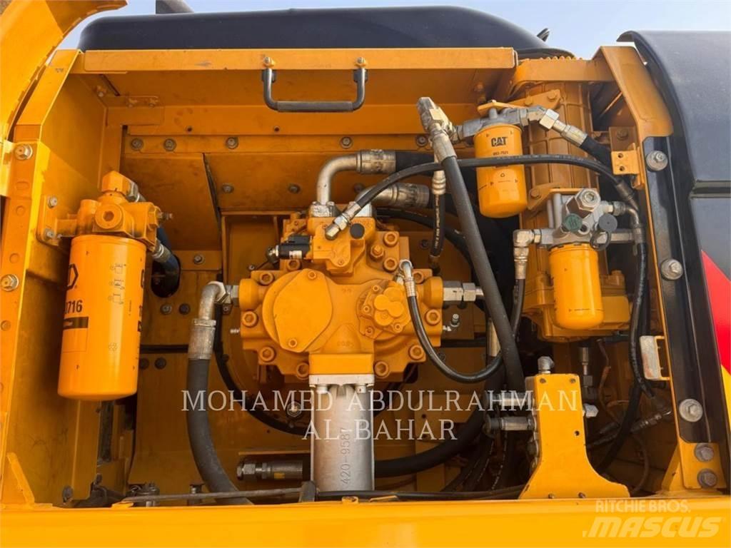 CAT 340D2L Crawler excavators
