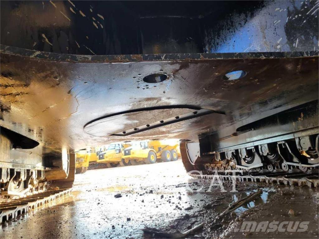 CAT 352 Crawler excavators