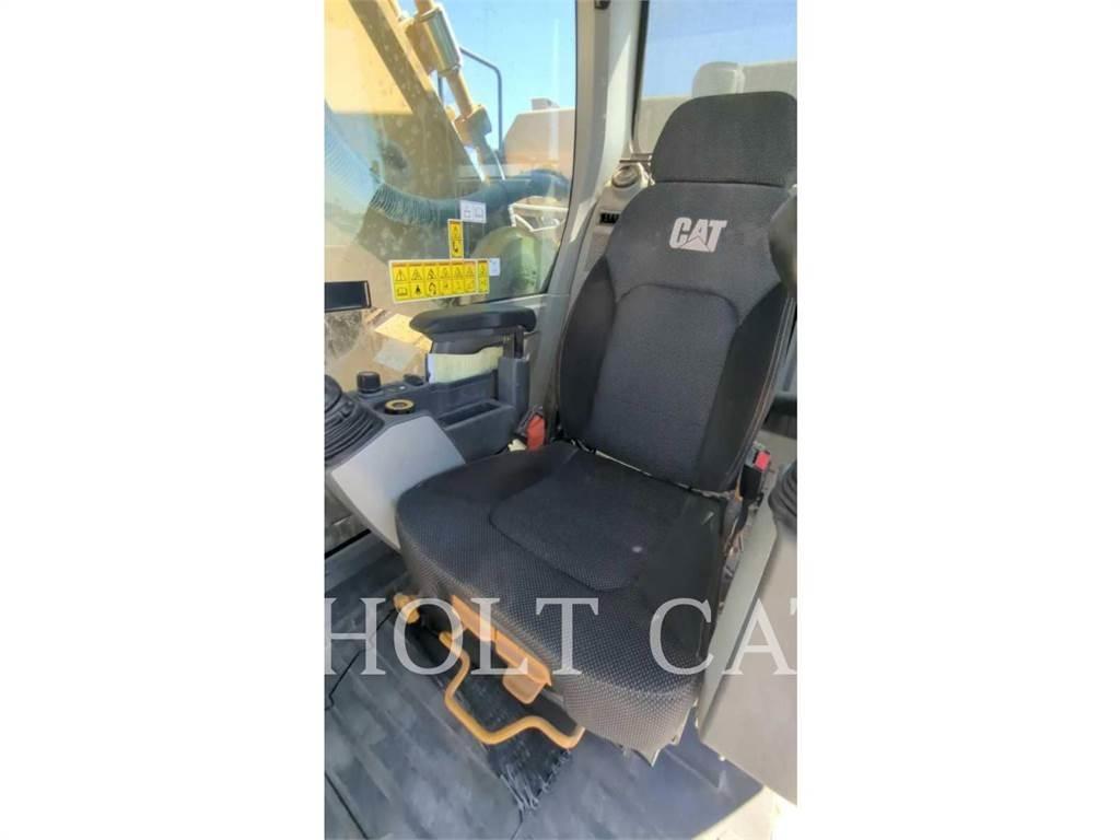 CAT 352 11 TC Crawler excavators