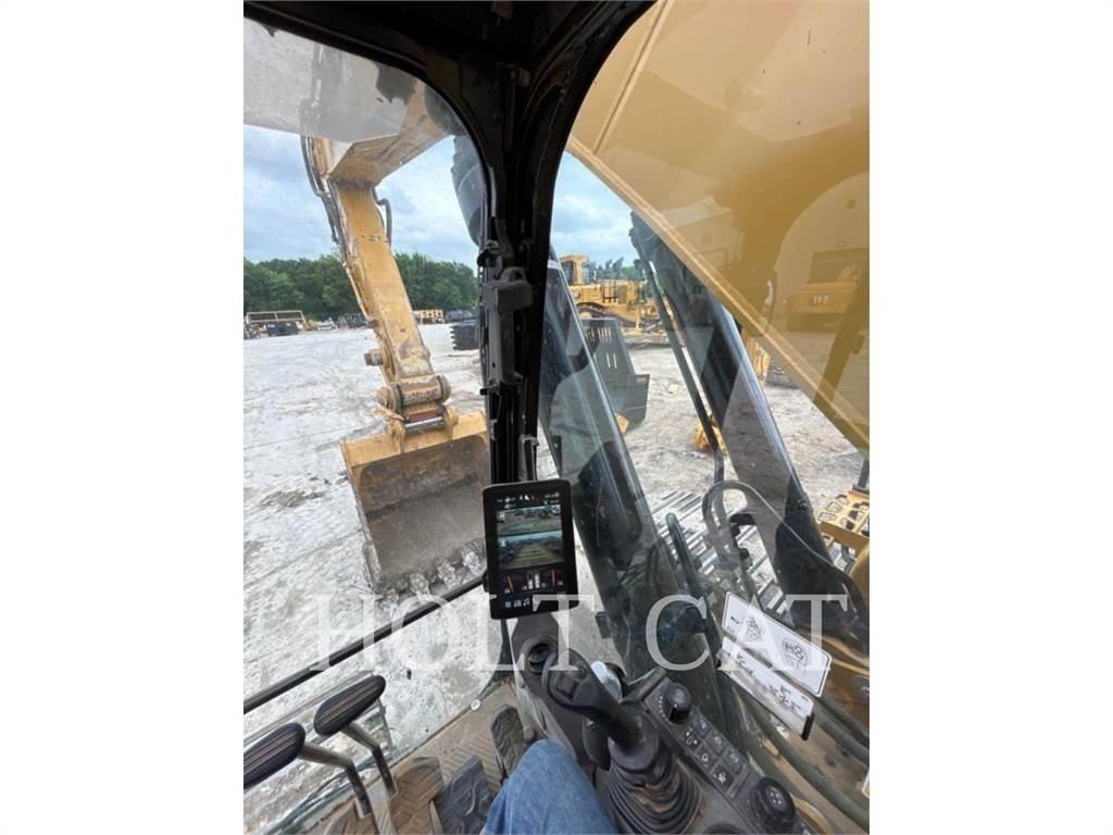 CAT 352 11 TC Crawler excavators