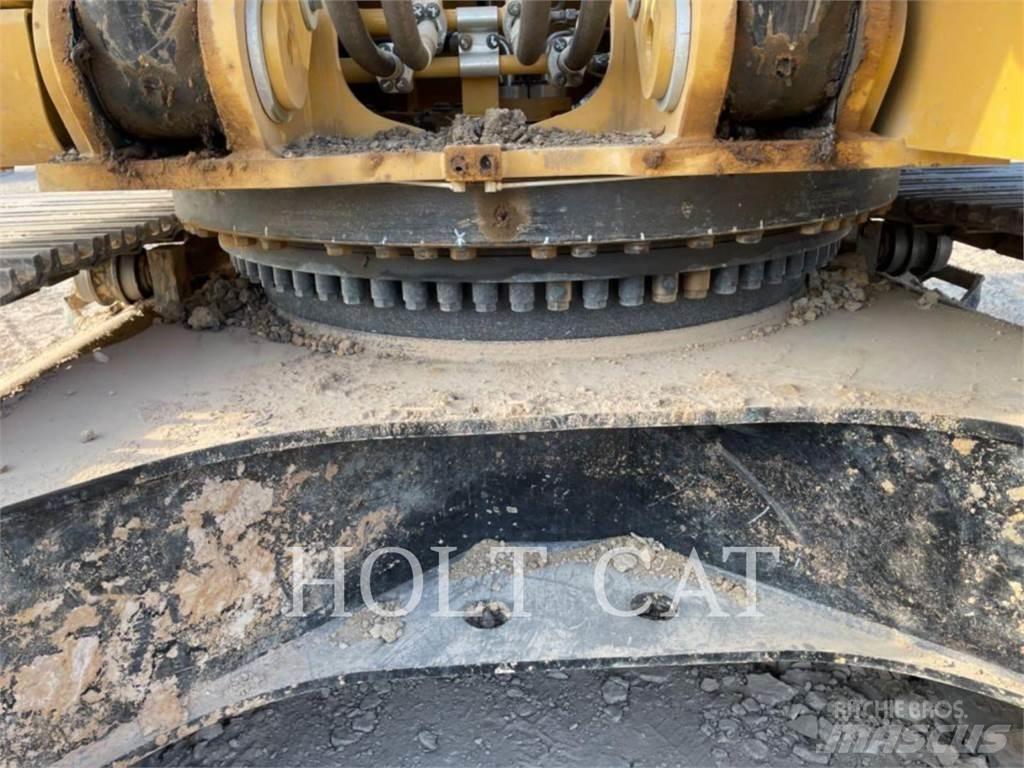CAT 352 12 TC Crawler excavators