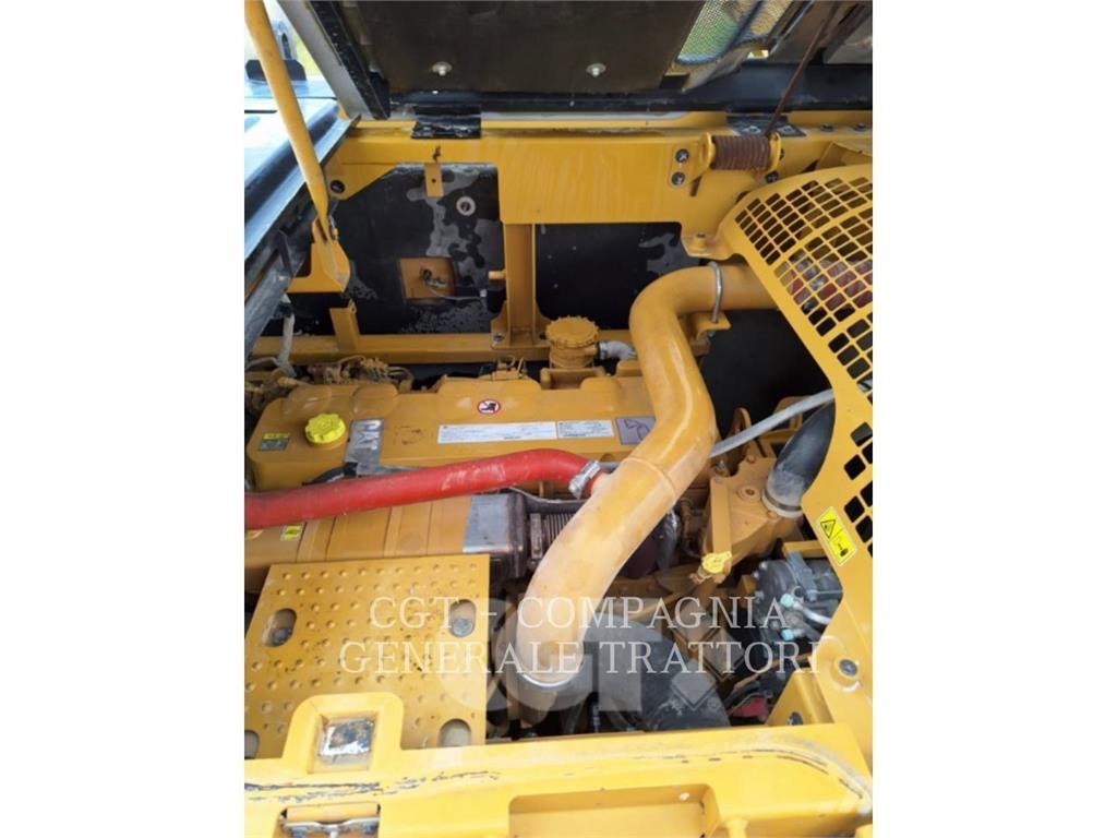 CAT 352F Crawler excavators