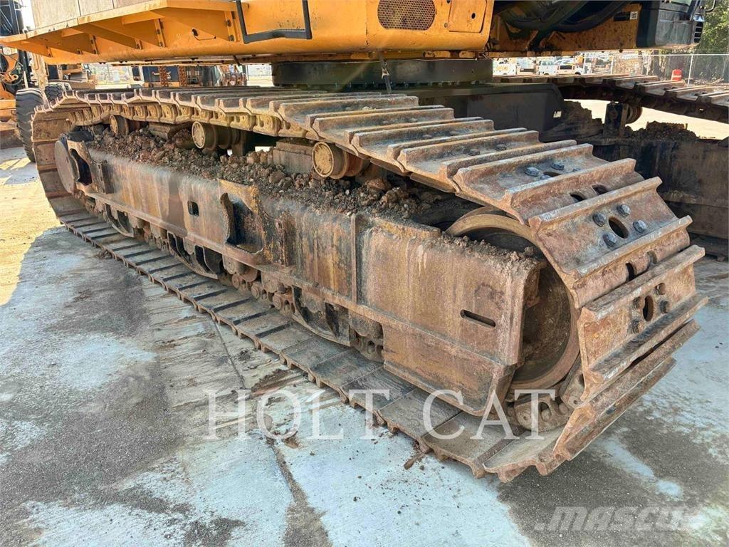 CAT 390FL Crawler excavators