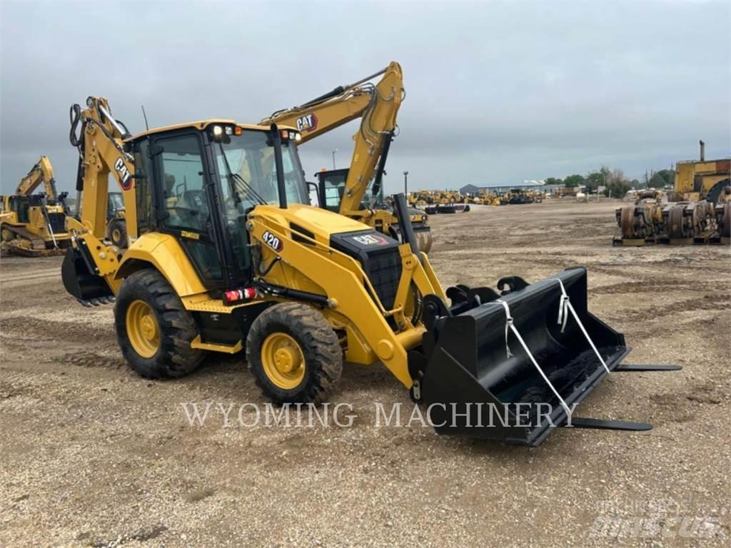 CAT 420 Backhoe loaders
