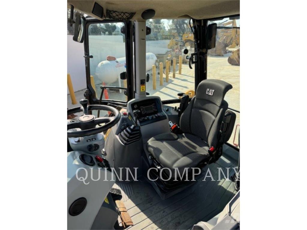 CAT 420 Backhoe loaders