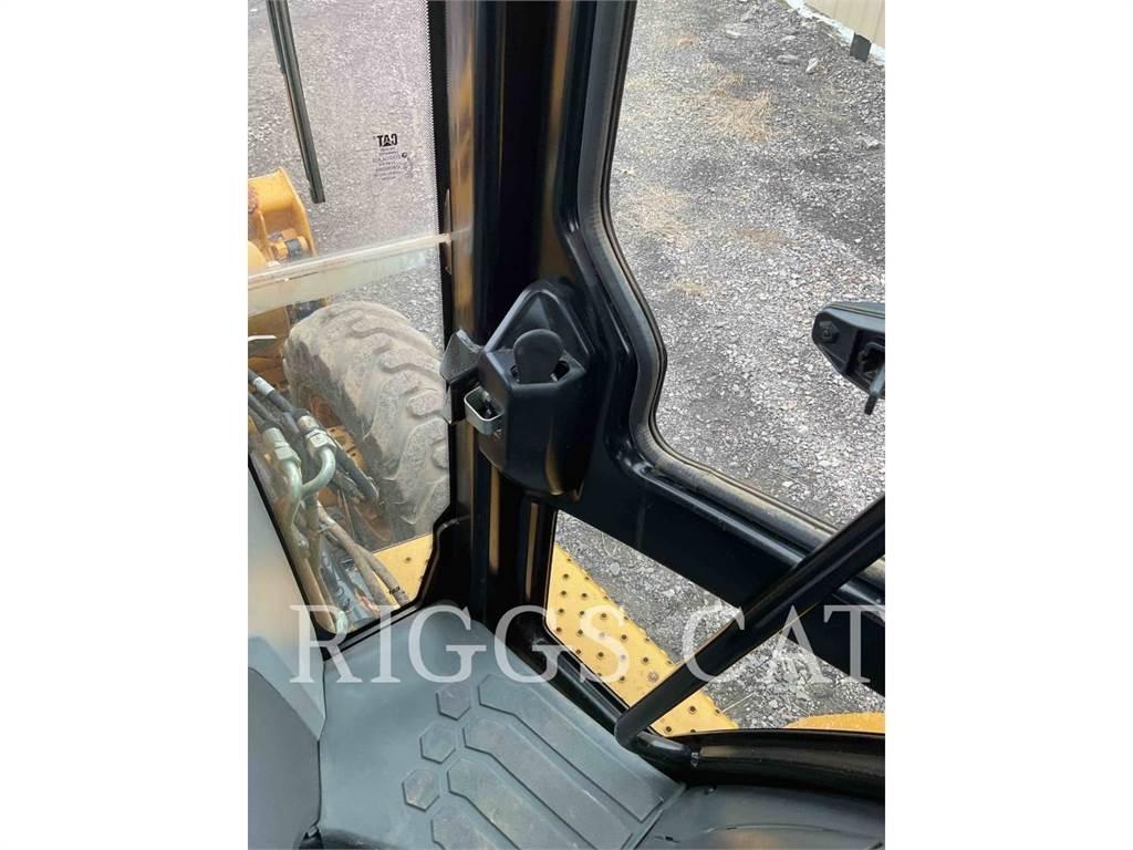 CAT 420 4AEM Backhoe loaders