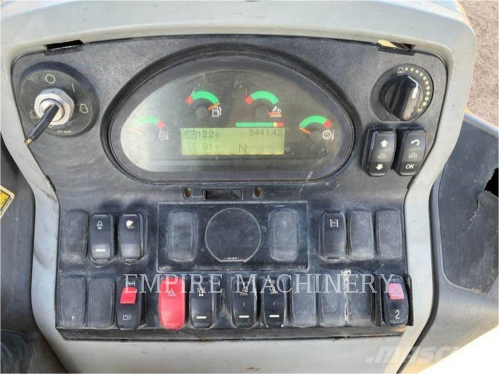 CAT 420F24EOIP Backhoe loaders