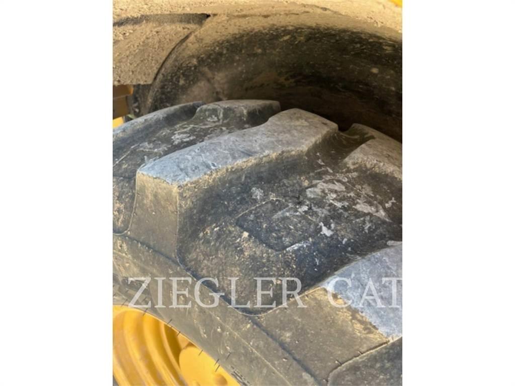 CAT 420F2IT Backhoe loaders