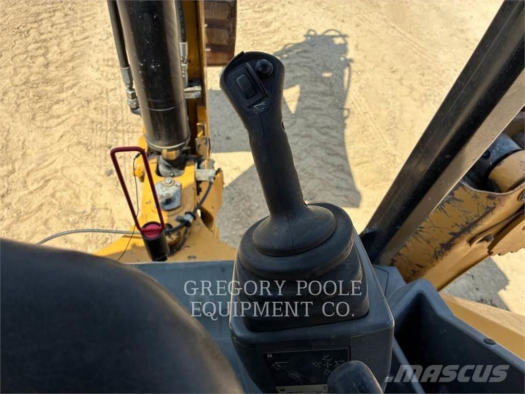 CAT 420F2IT Backhoe loaders