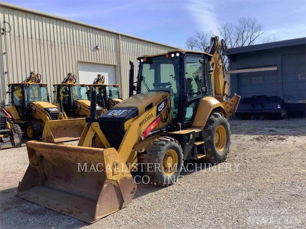 CAT 420F2ST Backhoe loaders