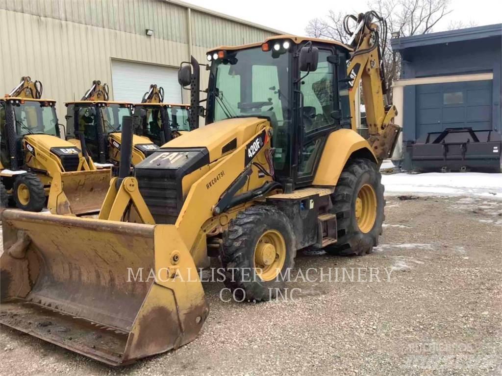 CAT 420F2ST Backhoe loaders