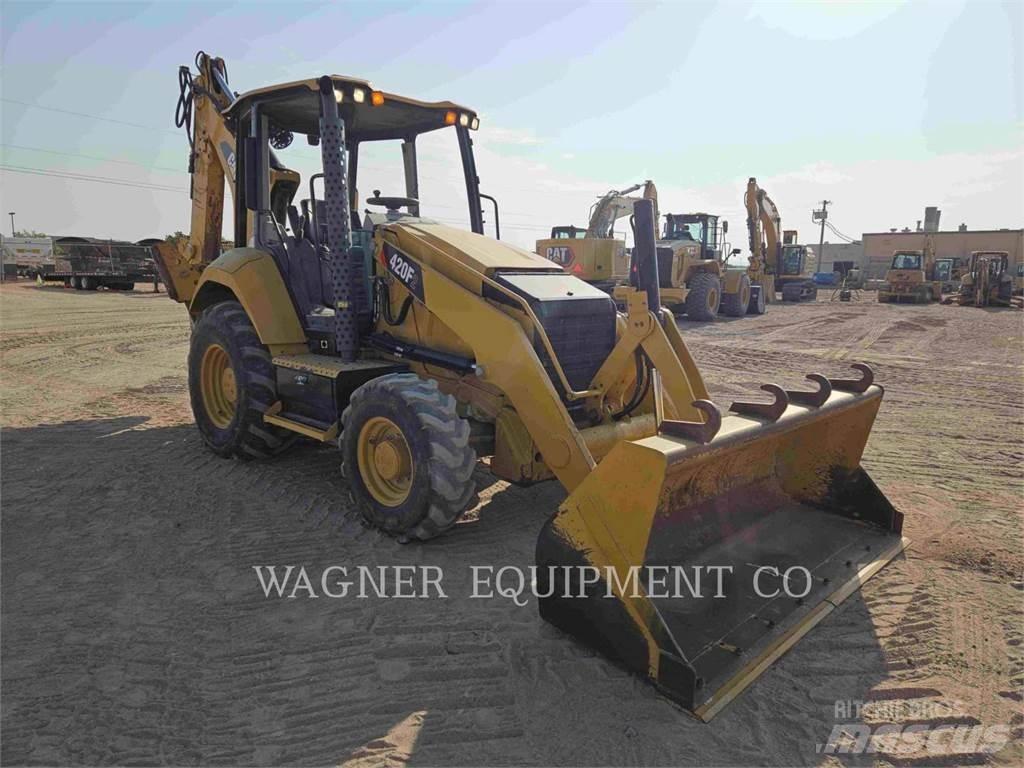 CAT 420F2ST Backhoe loaders