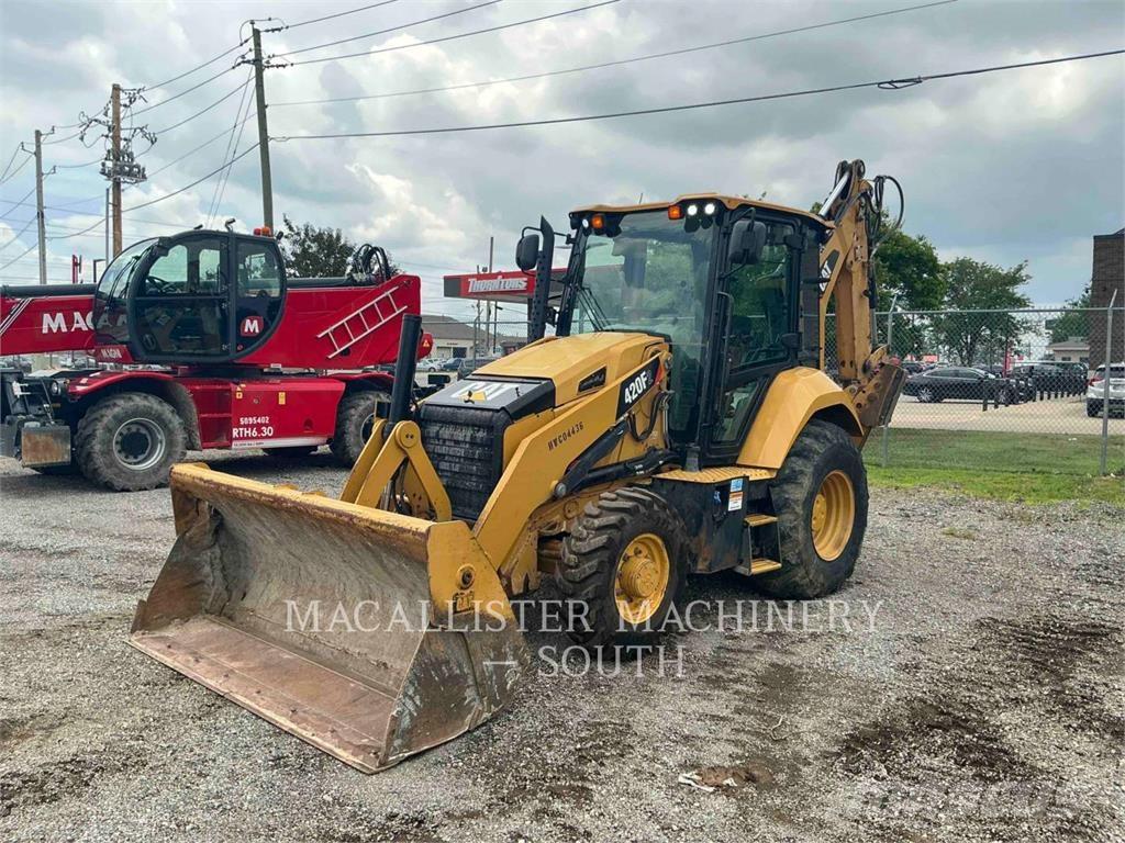 CAT 420F2ST Backhoe loaders