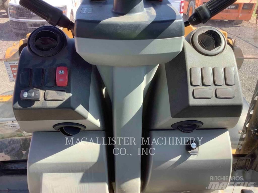 CAT 420FST Backhoe loaders