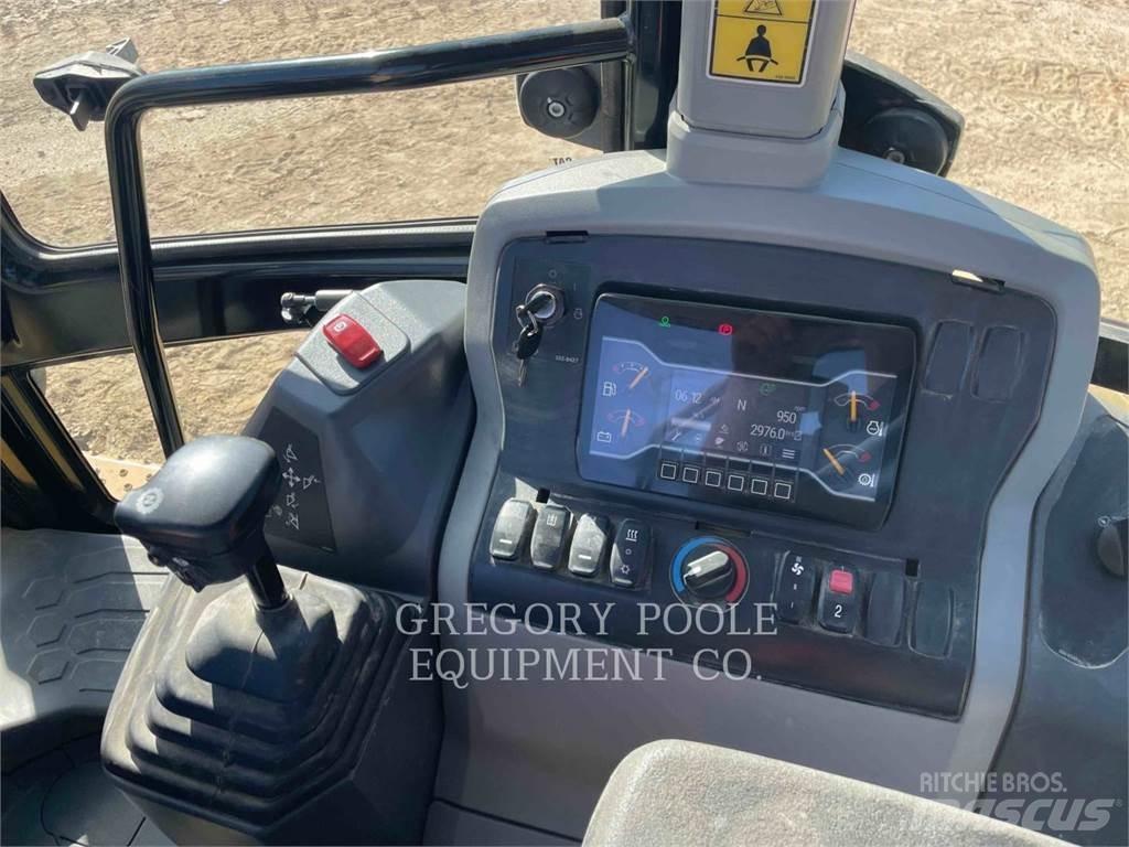 CAT 43007 Backhoe loaders