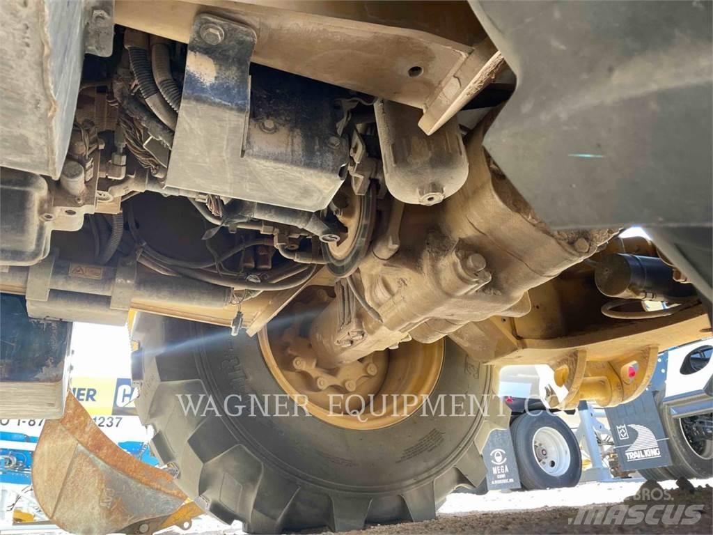 CAT 430F2 4WD Backhoe loaders