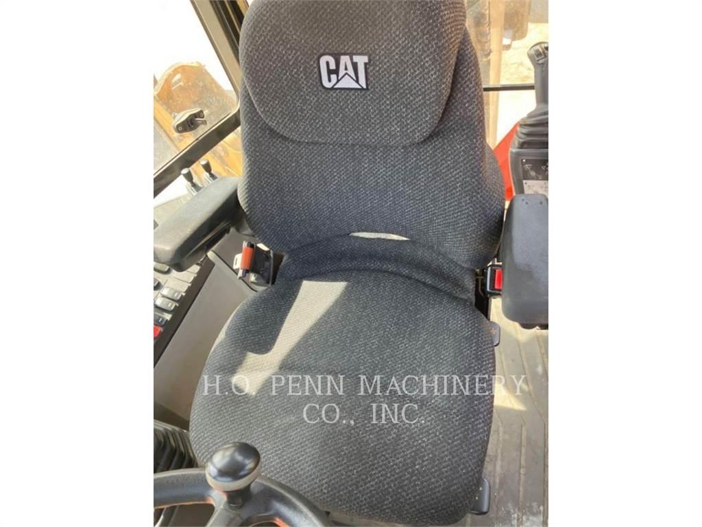 CAT 430F2ST Backhoe loaders