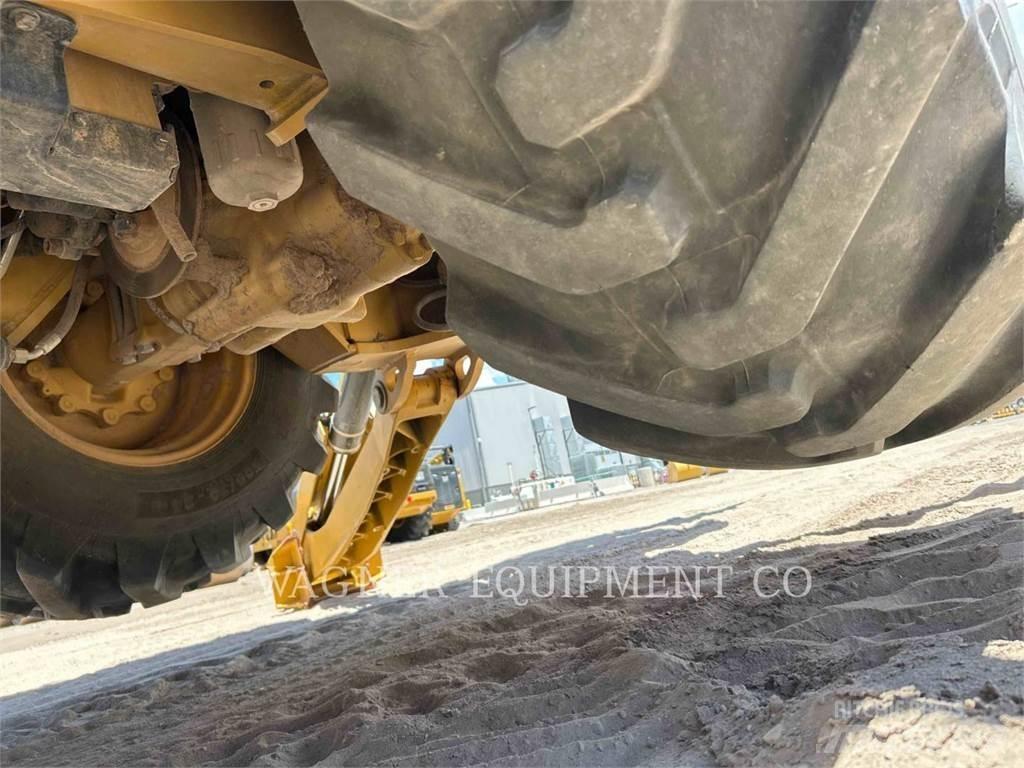 CAT 44007 Backhoe loaders