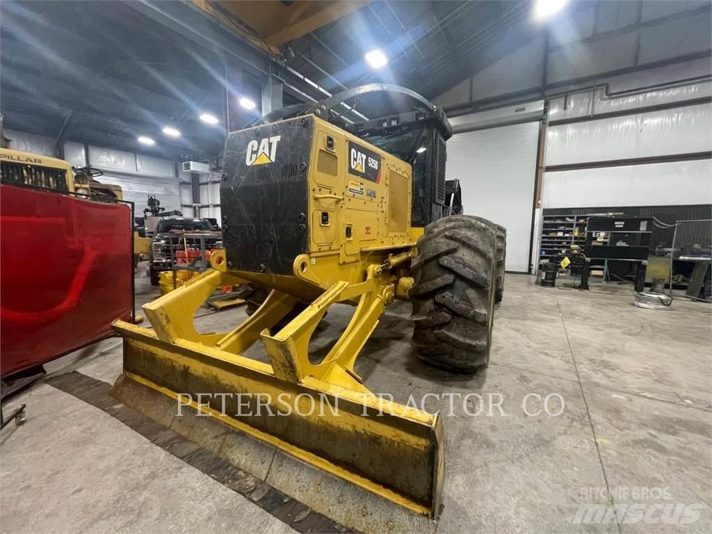 CAT 525D Skidders