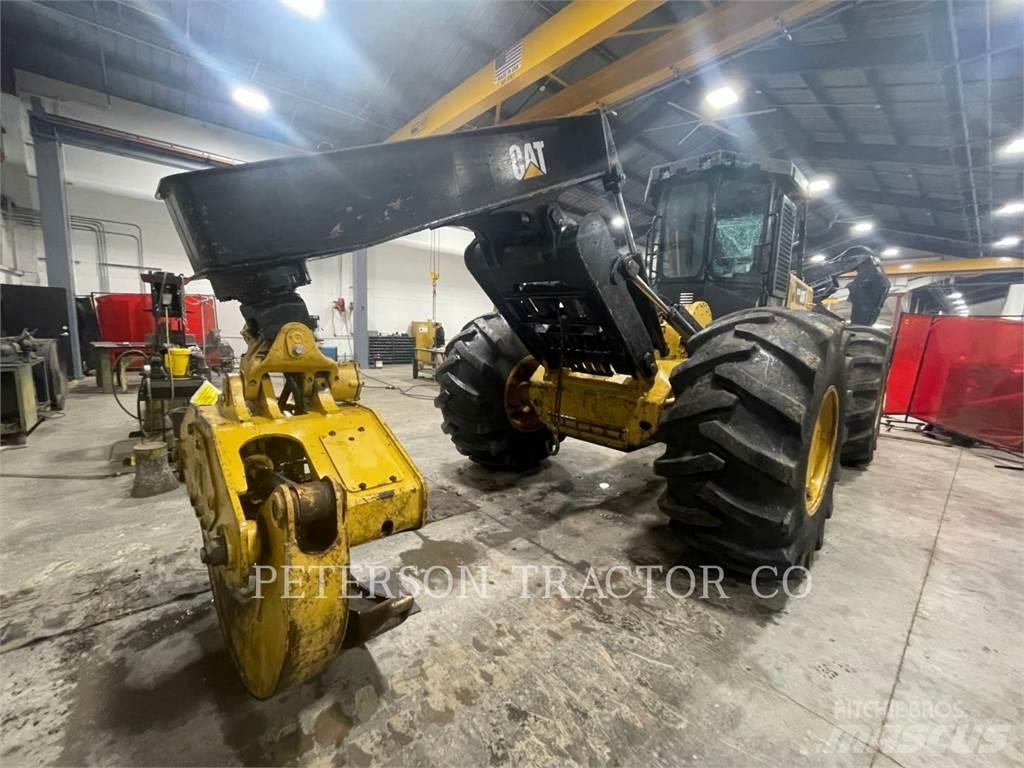 CAT 525D Skidders