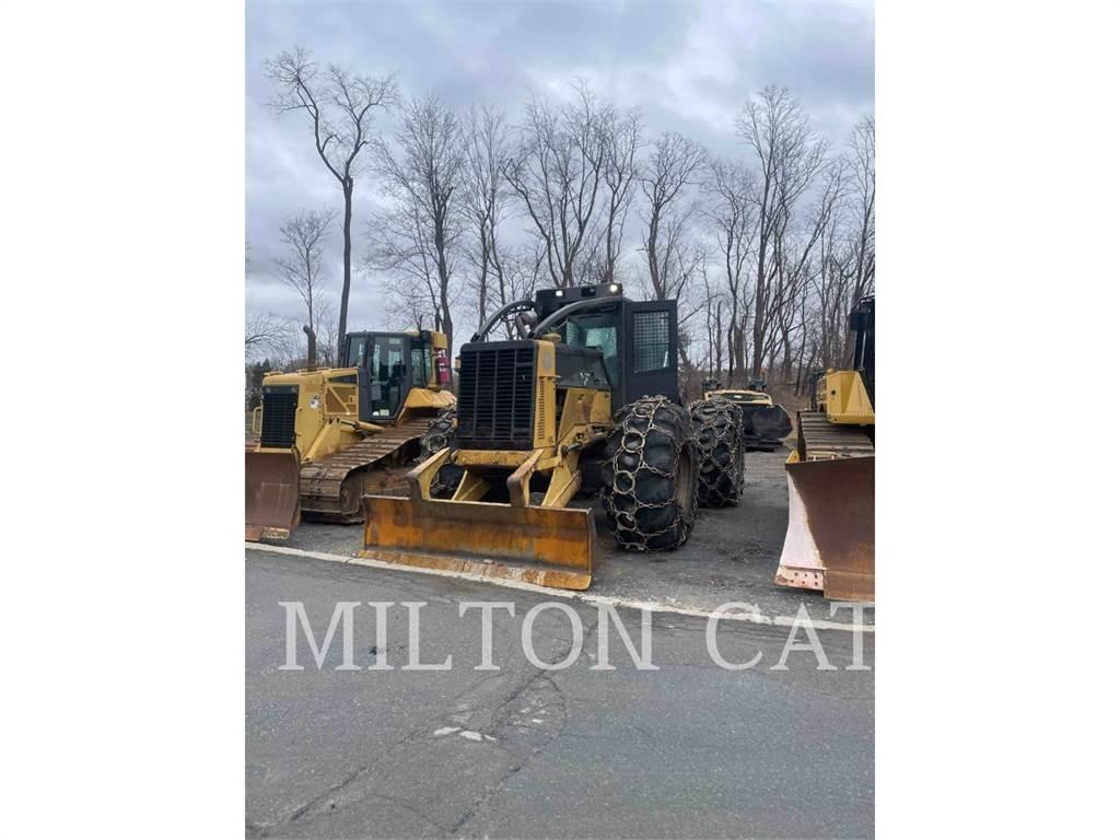 CAT 535C Skidders