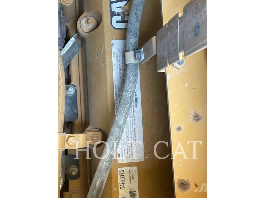 CAT 621 Scrapers