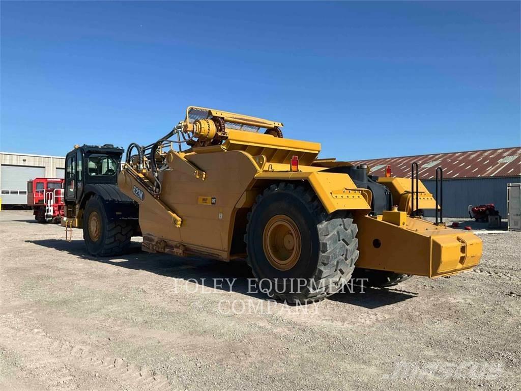 CAT 623K Scrapers
