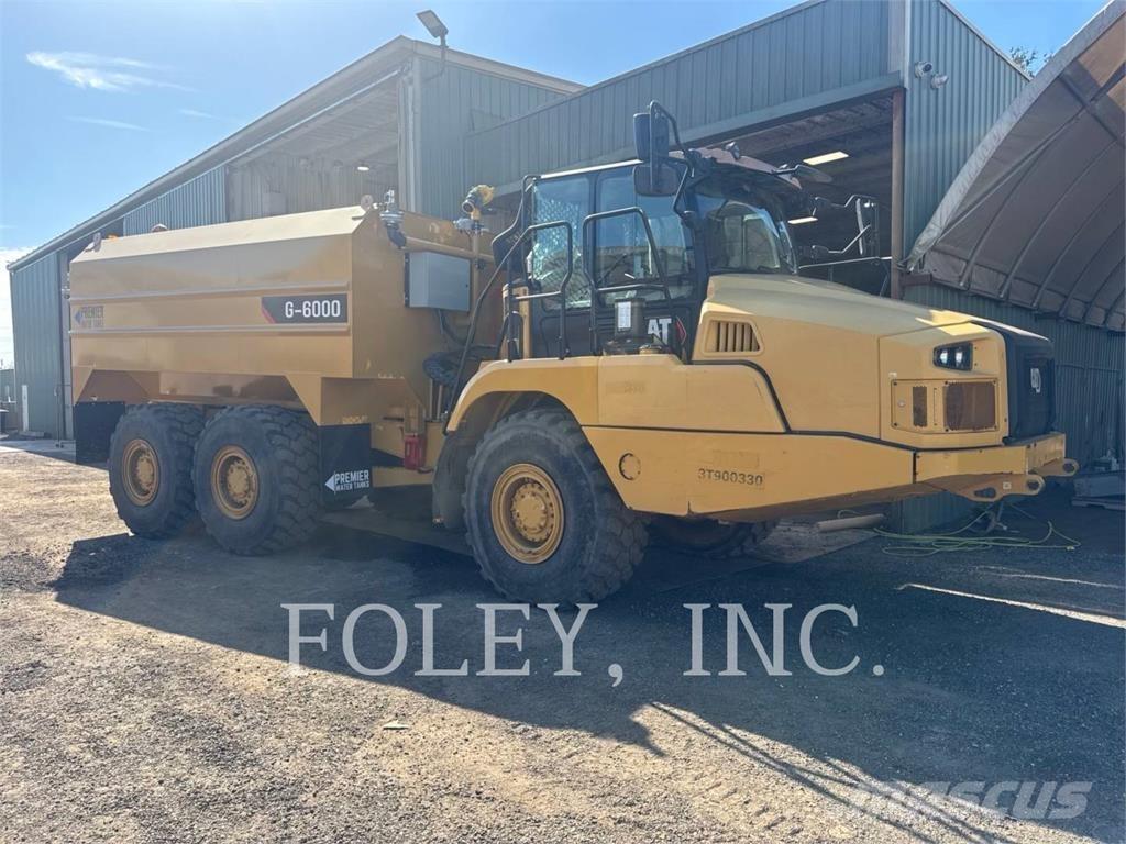 CAT 725-04 Tanker trucks