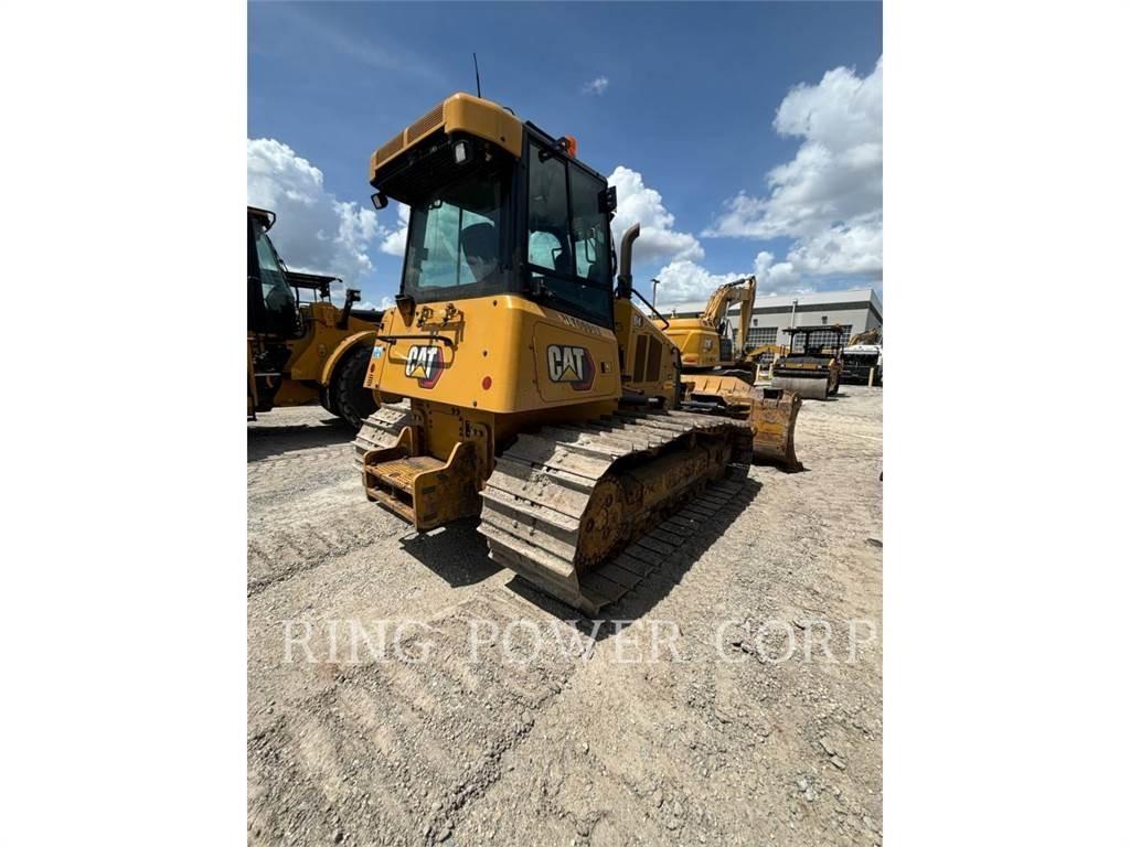 CAT 725WW Tanker trucks