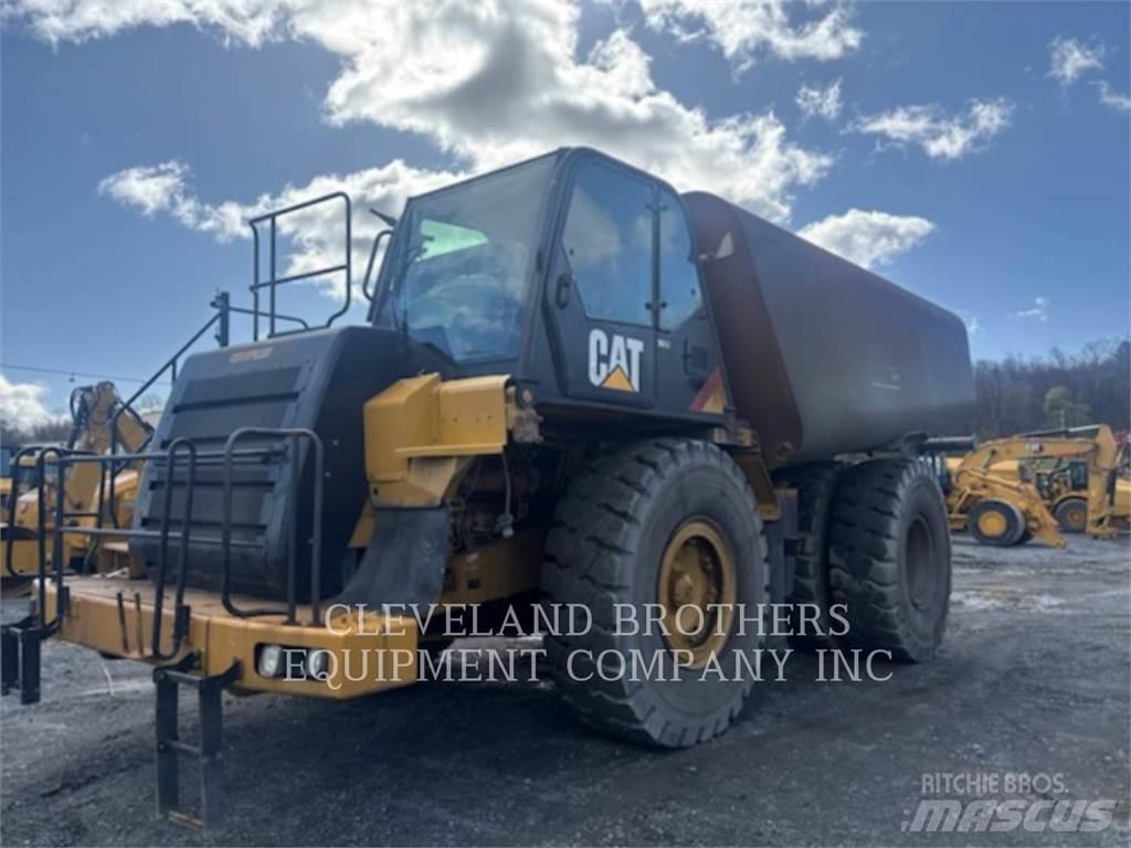 CAT 775F WW Water tankers