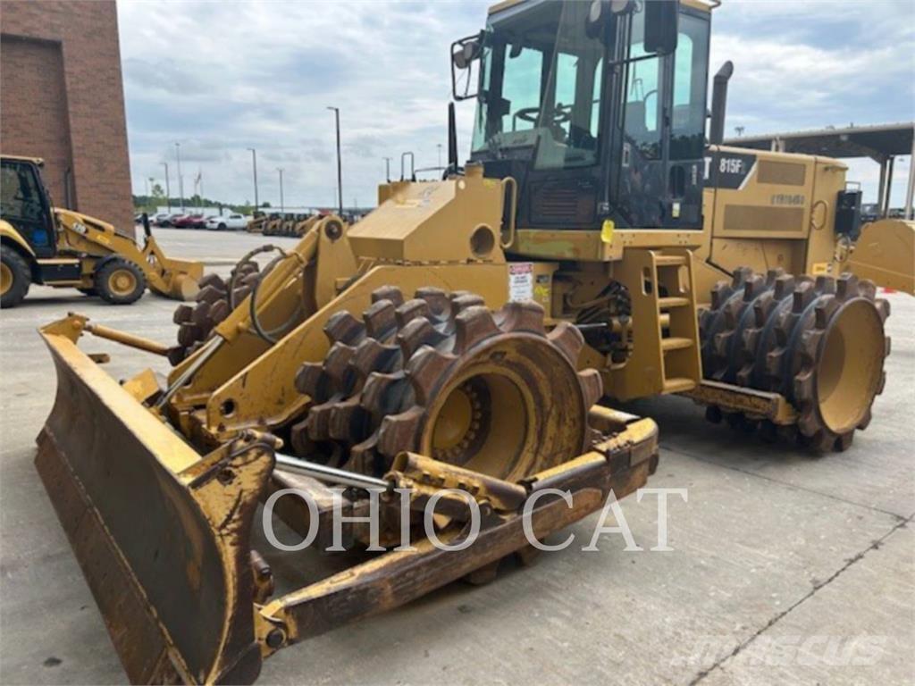 CAT 815F2 Wheel dozers