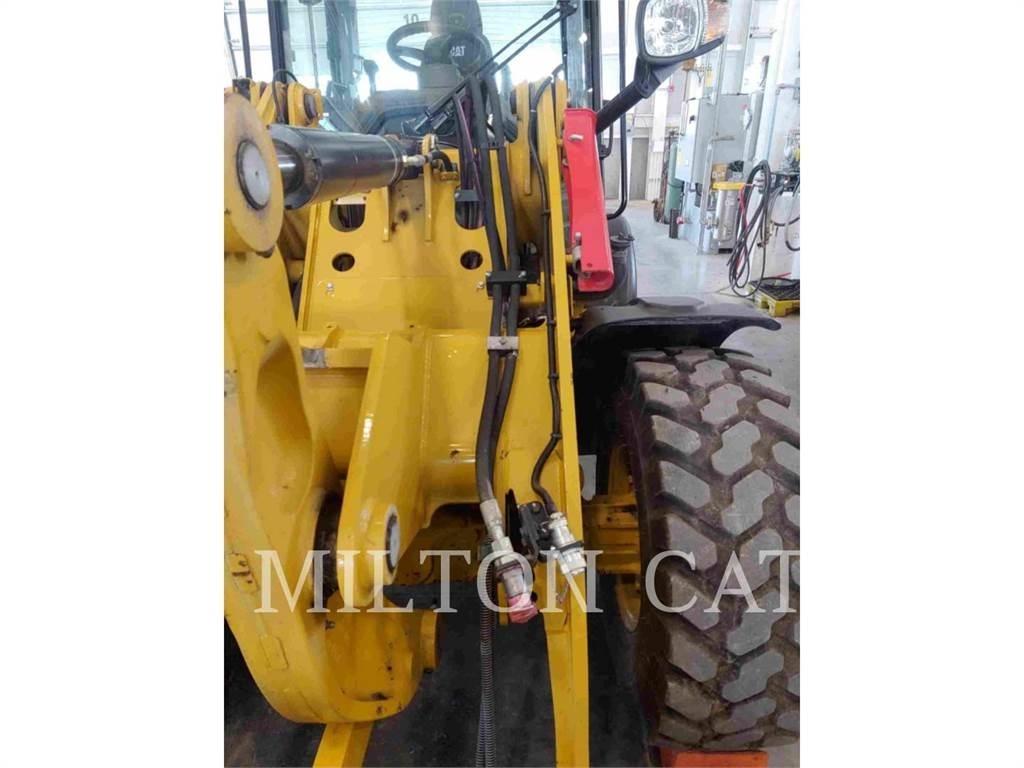 CAT 906 Wheel loaders