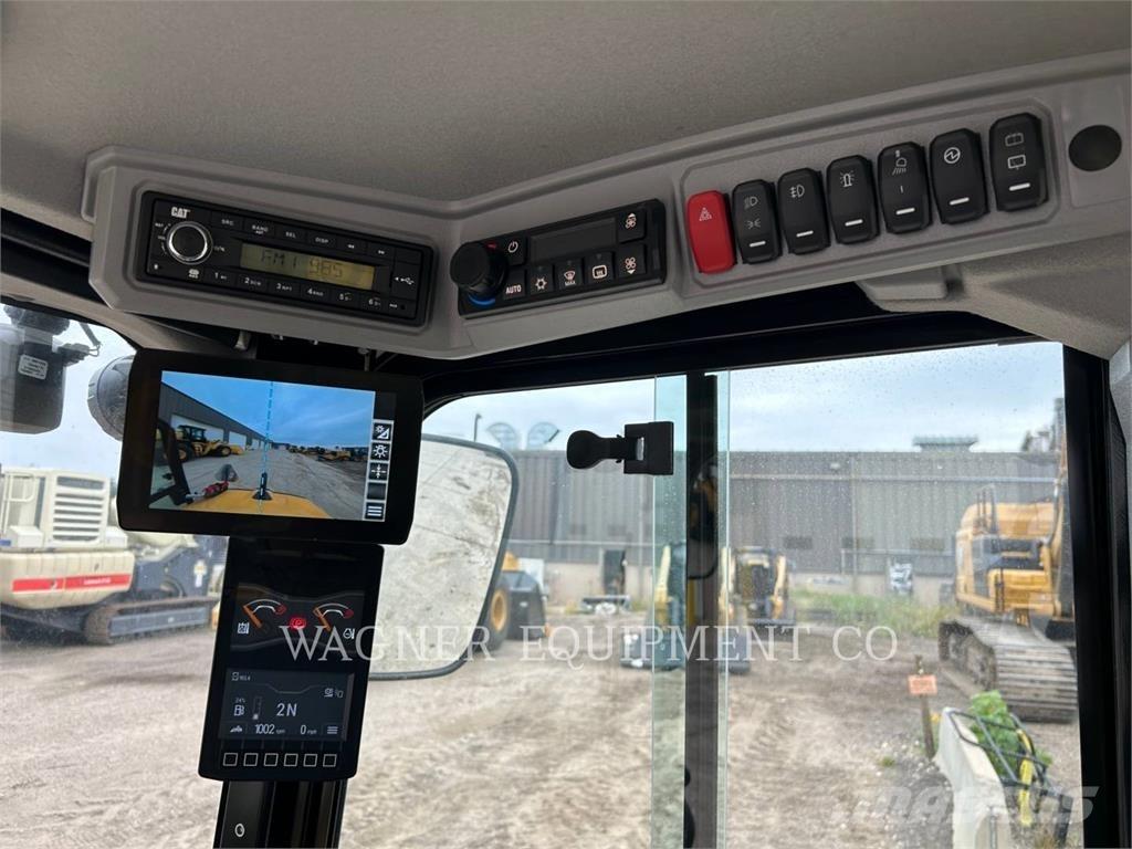 CAT 906 Wheel loaders