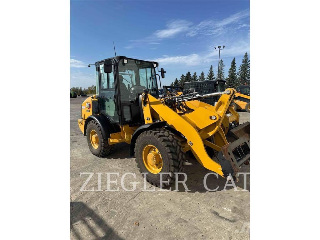 CAT 906M Wheel loaders