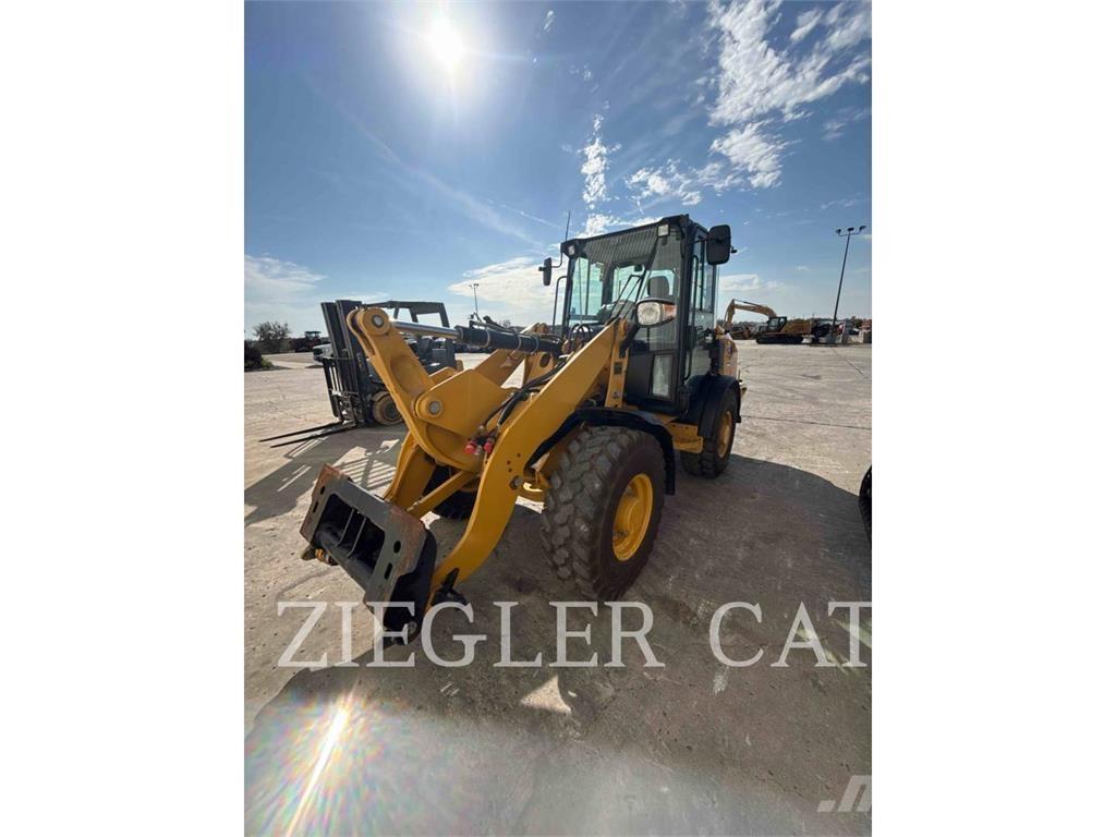 CAT 906M Wheel loaders