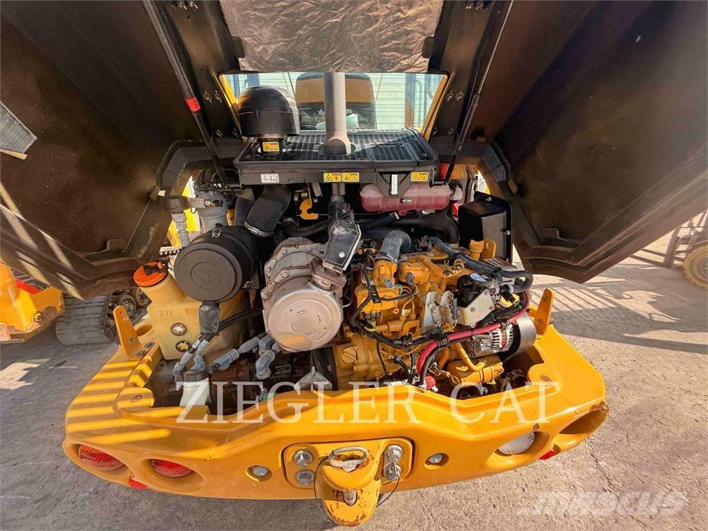 CAT 906M Wheel loaders