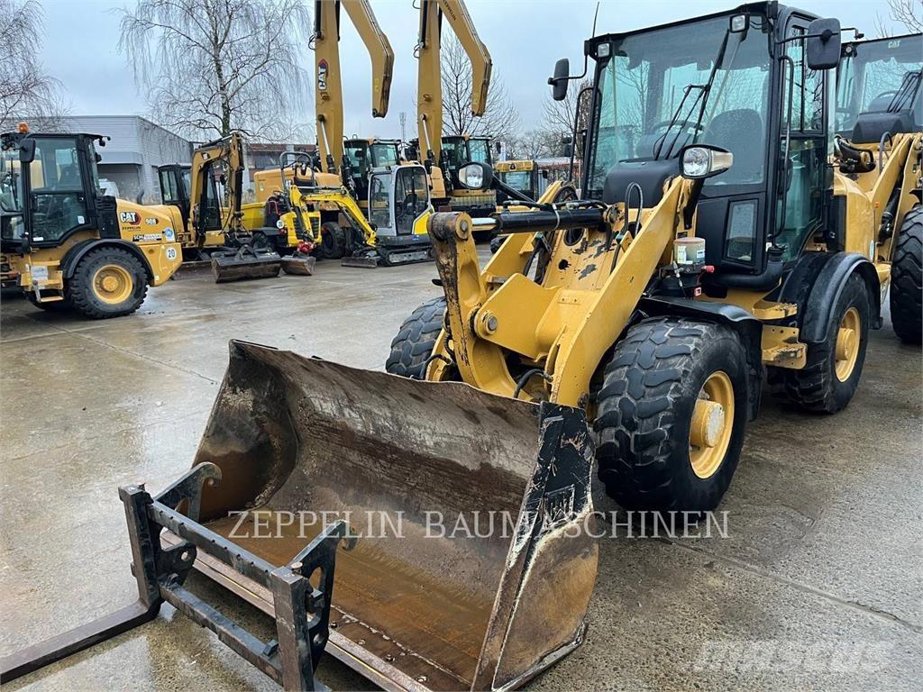 CAT 907M Wheel loaders