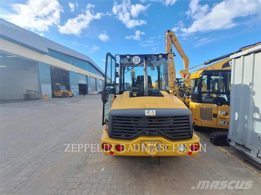 CAT 907M Wheel loaders