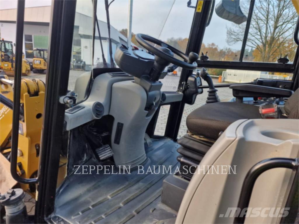 CAT 907M Wheel loaders