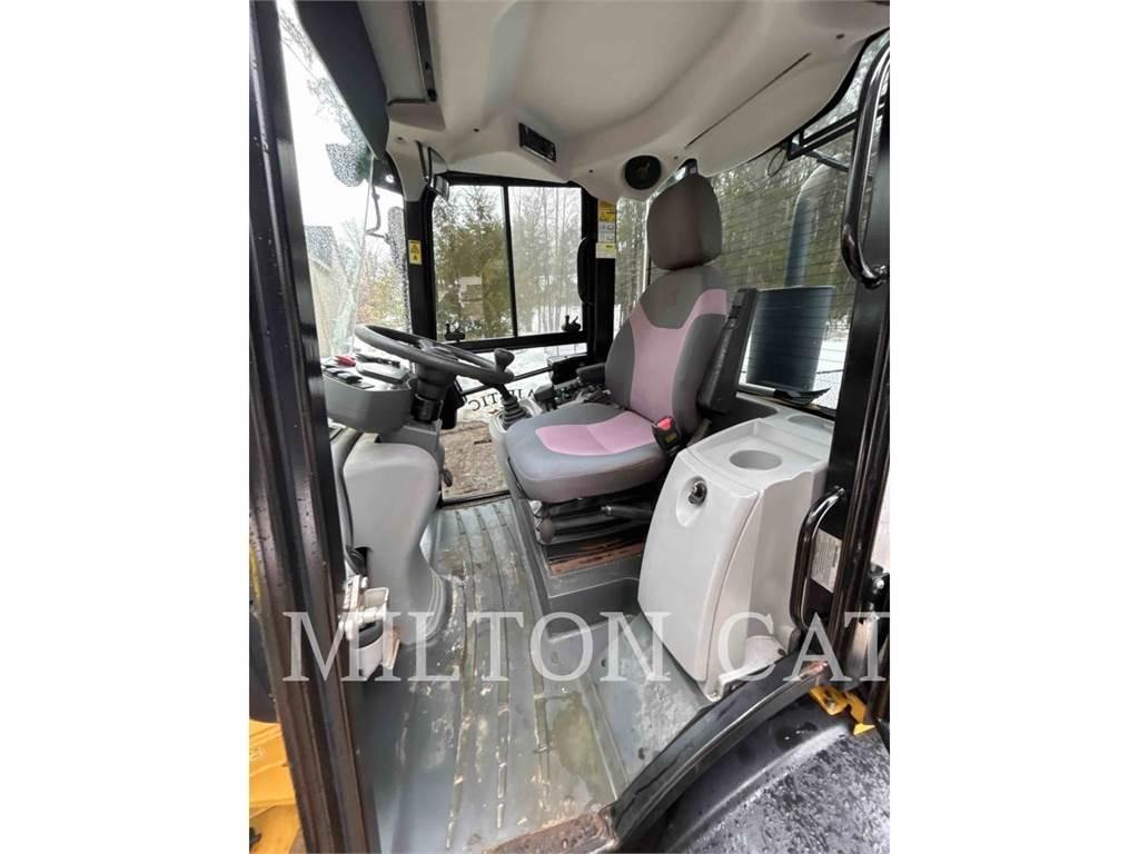 CAT 908H2 Wheel loaders