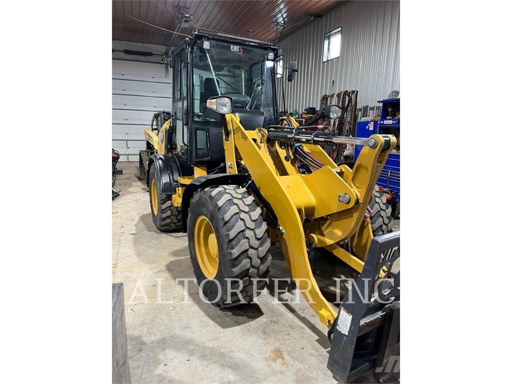 CAT 908M Mini loaders