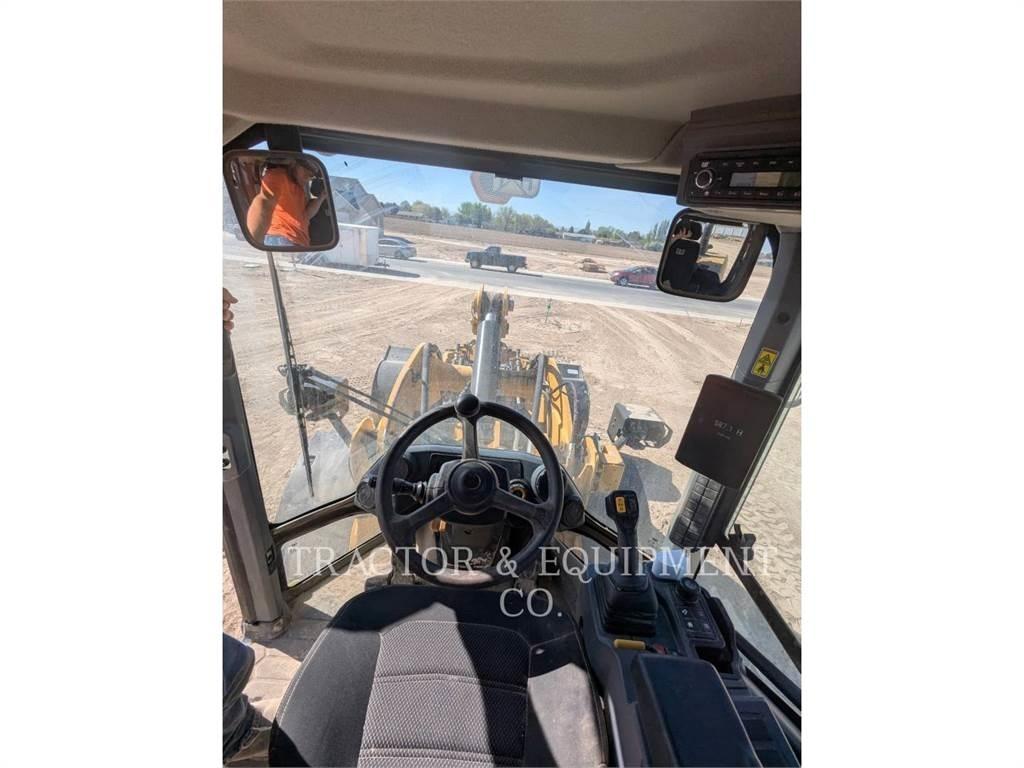 CAT 926 Wheel loaders