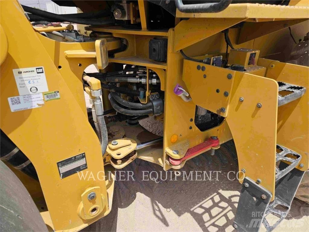 CAT 926M Wheel loaders