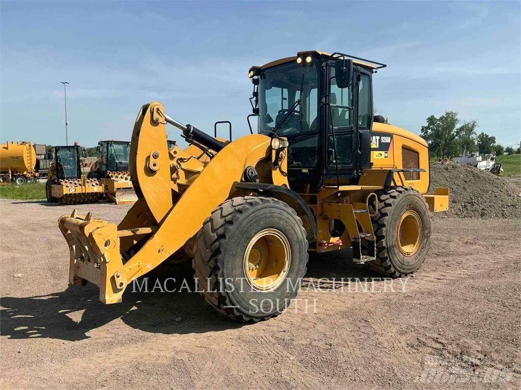 CAT 926M Wheel loaders