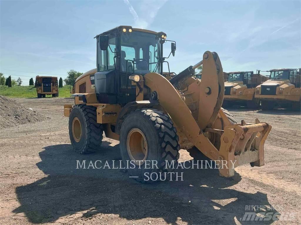 CAT 926M Wheel loaders
