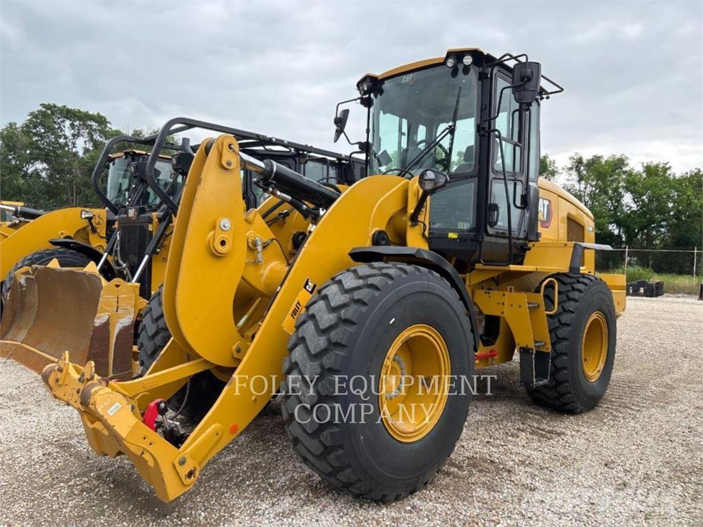 CAT 930M Wheel loaders